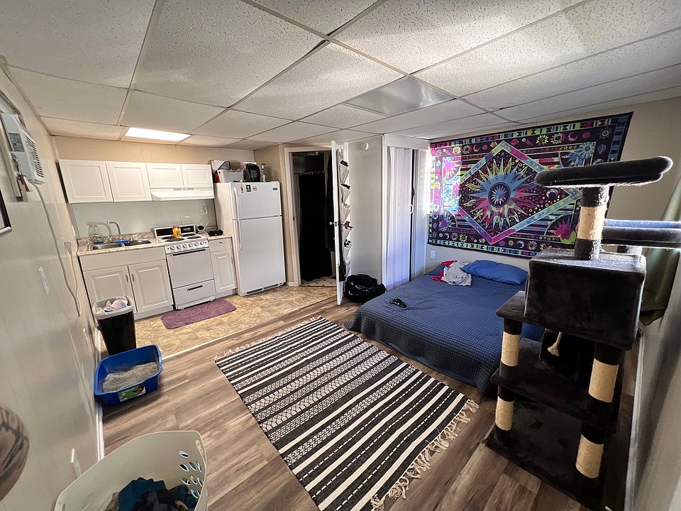 1st image of 715 Saratoga Ave #2