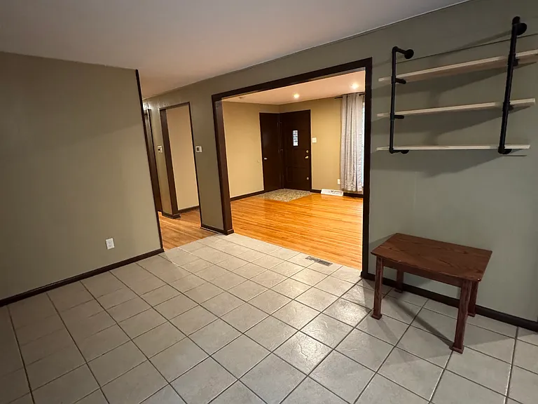508 W Briarwood Ln — Photo 11