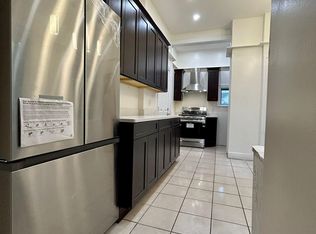 195 Pleasant St APT 1, Providence, RI 02906