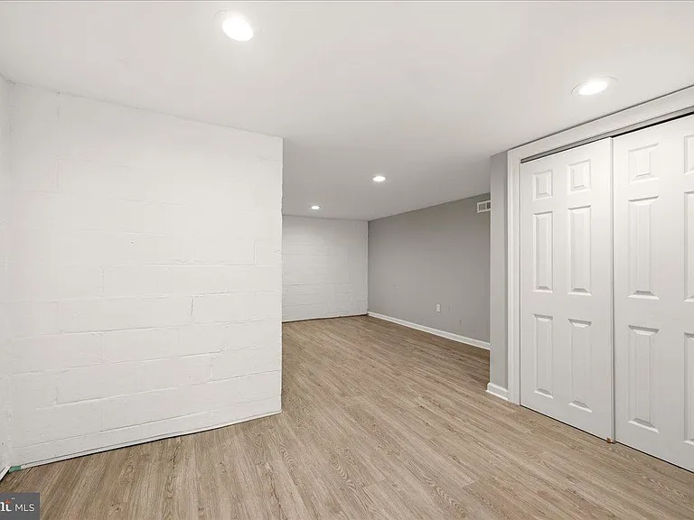 17 Lizbeth Ln — Photo 32