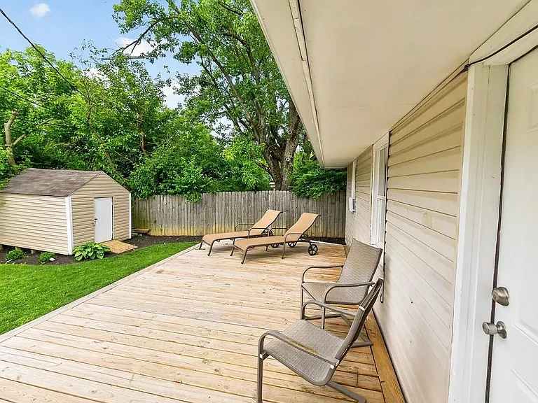 2255 Fenton St — Photo 11