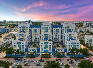 7600 Collins Ave APT 400, Miami Beach, FL 33141