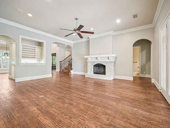 5th image of 10516 Tobias Ln
