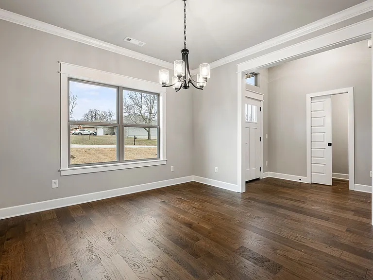 32 Taransay Dr — Photo 14