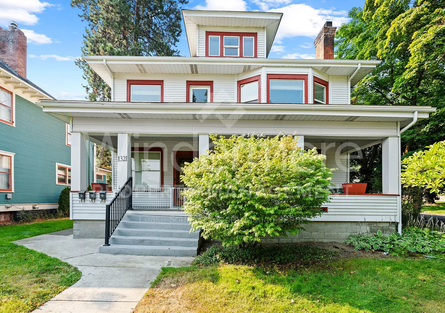 1321 W 11th Ave — Photo 1