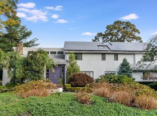275 S Lincoln Ave, Oakhurst, NJ 07755