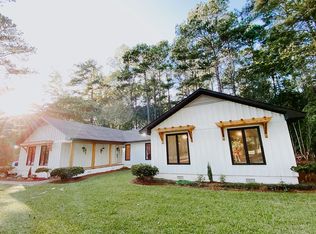 406 Gatewood Dr, Greenwood, SC 29646