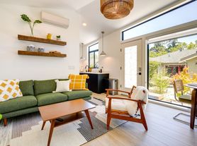 510 Iris St, Redwood City, CA