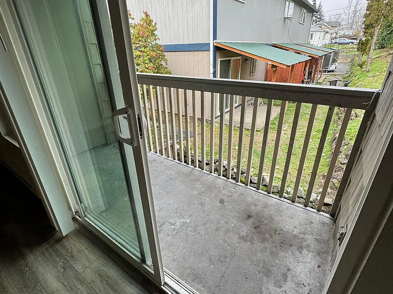 4103 Center St #D — Photo 7