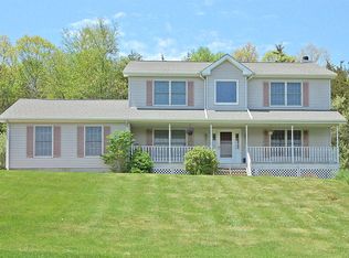 27 Justin Ln, Poughquag, NY 12570