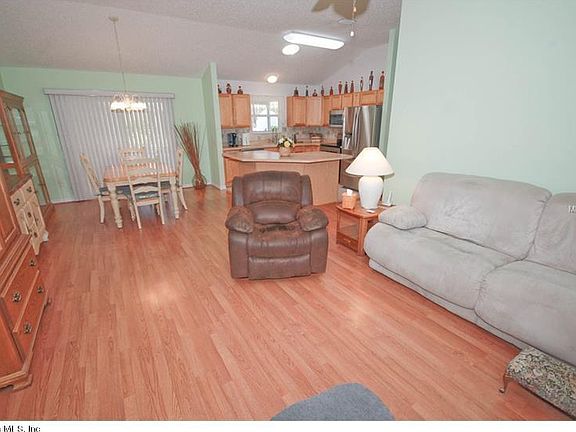5th image of 17690 SE 90th Newport Ave