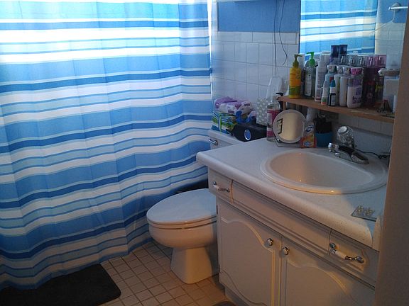 3rd image of 3838 Northampton Dr