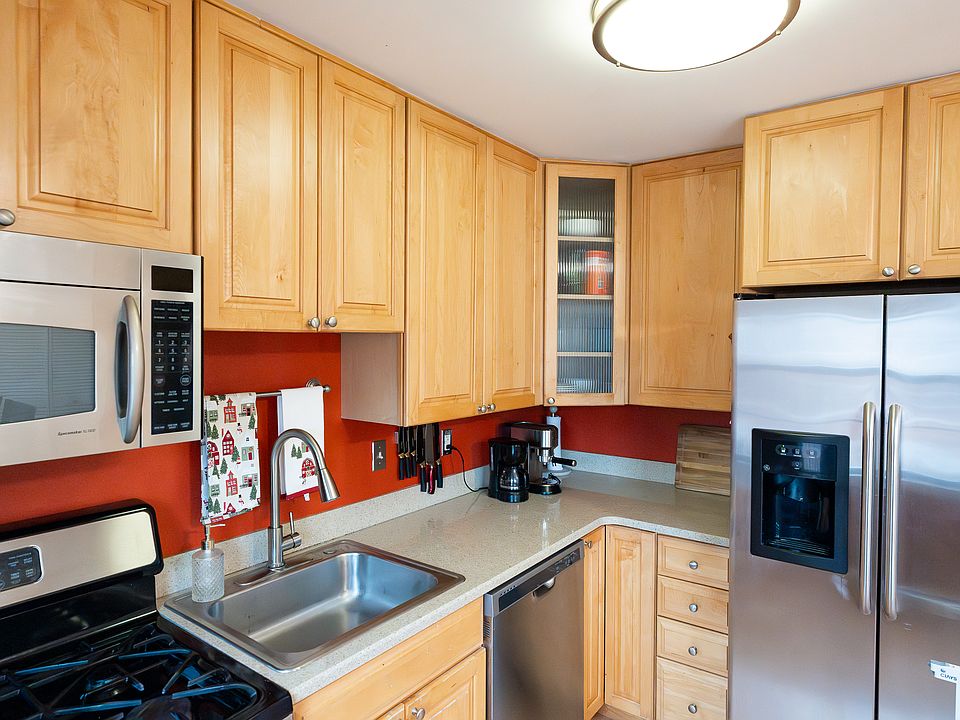 Kitchen and Appliances