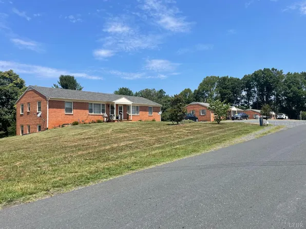 193 Cedar Cove Ln #221, Spout Spring, VA 24593