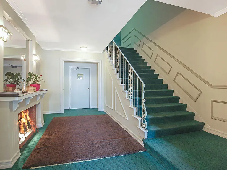 218 S. Tower Drive — Photo 10
