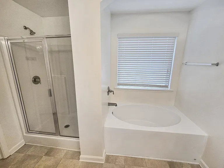 1437 Balvaird Dr — Photo 9