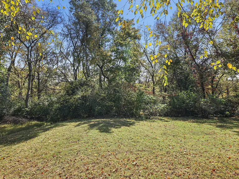 4933 Alexis Dr — Photo 38