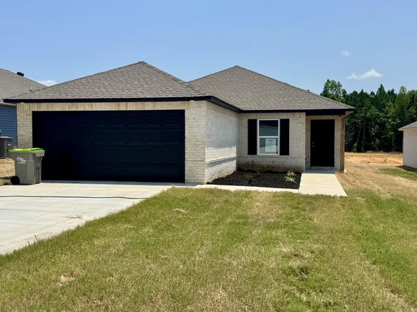 8057 Chesapeake Trl, Bauxite, AR 72011