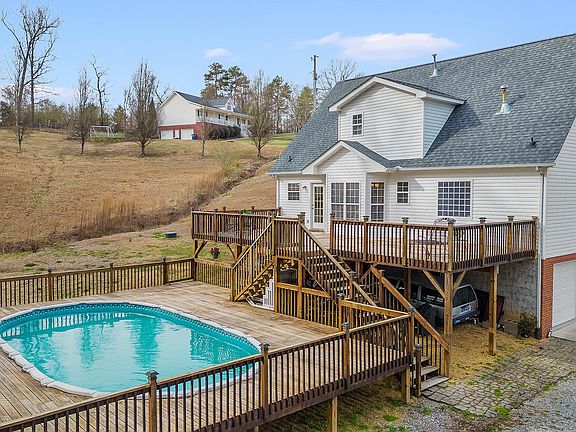 3rd image of 2148 N Fork Dr