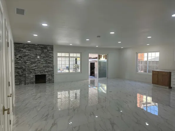 2009 W Harvard St, Santa Ana, CA 92704