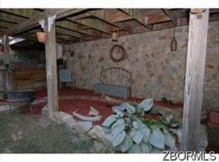 95 Beechrock Dr, Zanesville, OH 43701