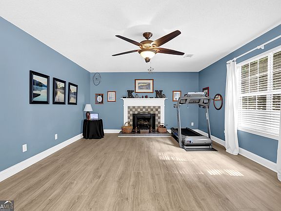 5th image of 7010 Pinecone Way