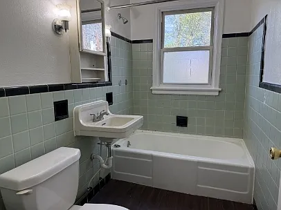 239 Valleyview Dr #3 — Photo 5