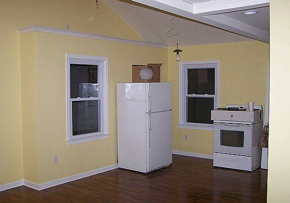 2nd image of 2150 Burns Ave