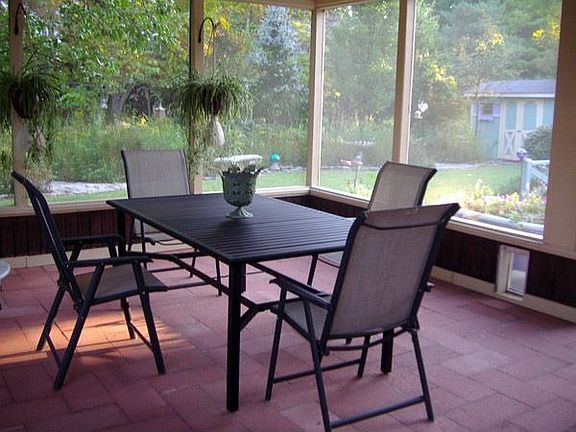 Screened in Porch
