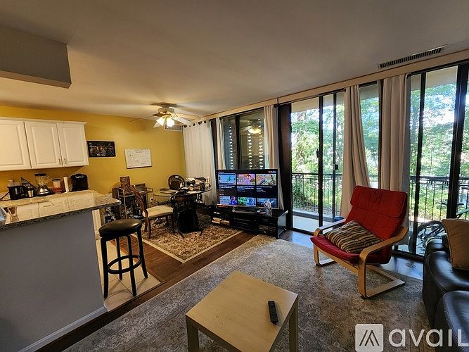 1st image of 4 S Van Dorn St APT 202