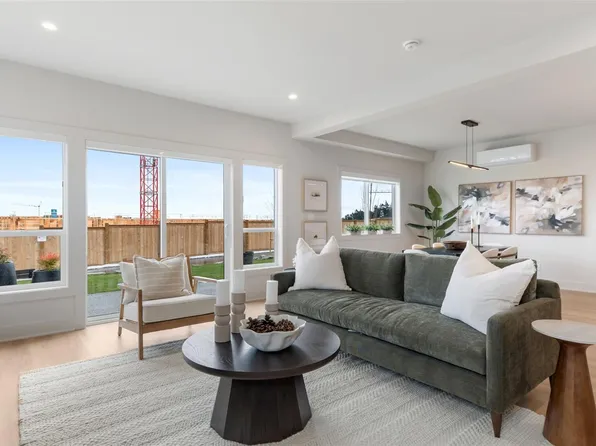 3586 Temperate Pl, Colwood, BC V9C 0T3