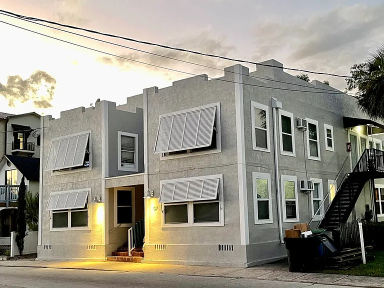 107 Washington St — Photo 32