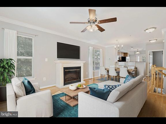 5th image of 2145 Hideaway Ct Unit 13A