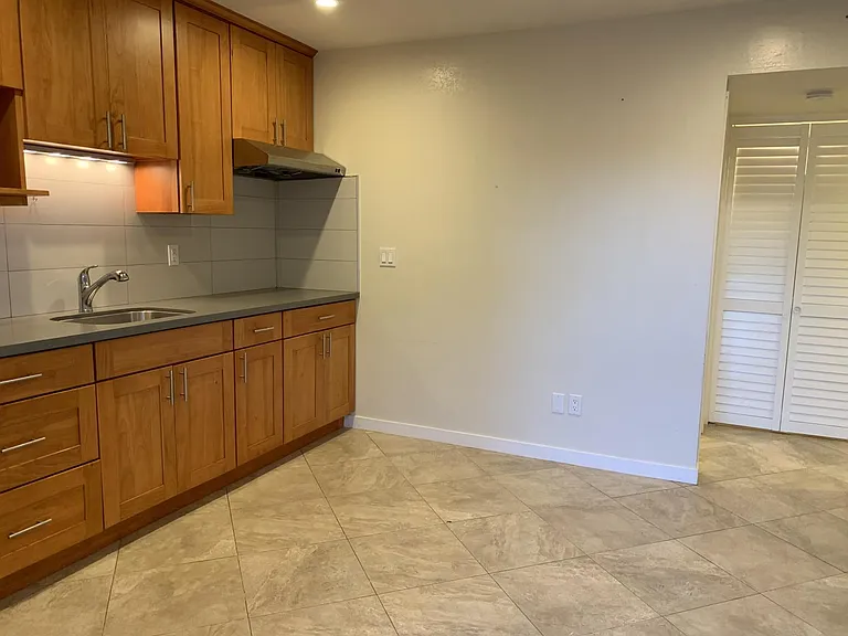 57 Lycett Cir #A — Photo 14