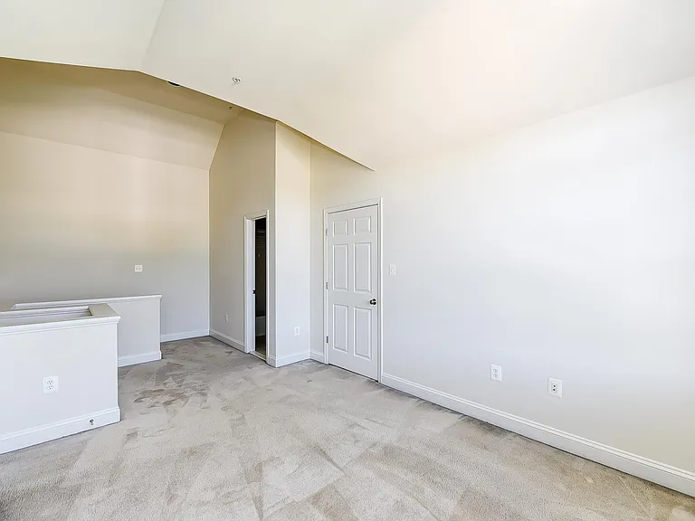 4638 Wilson Blvd — Photo 25
