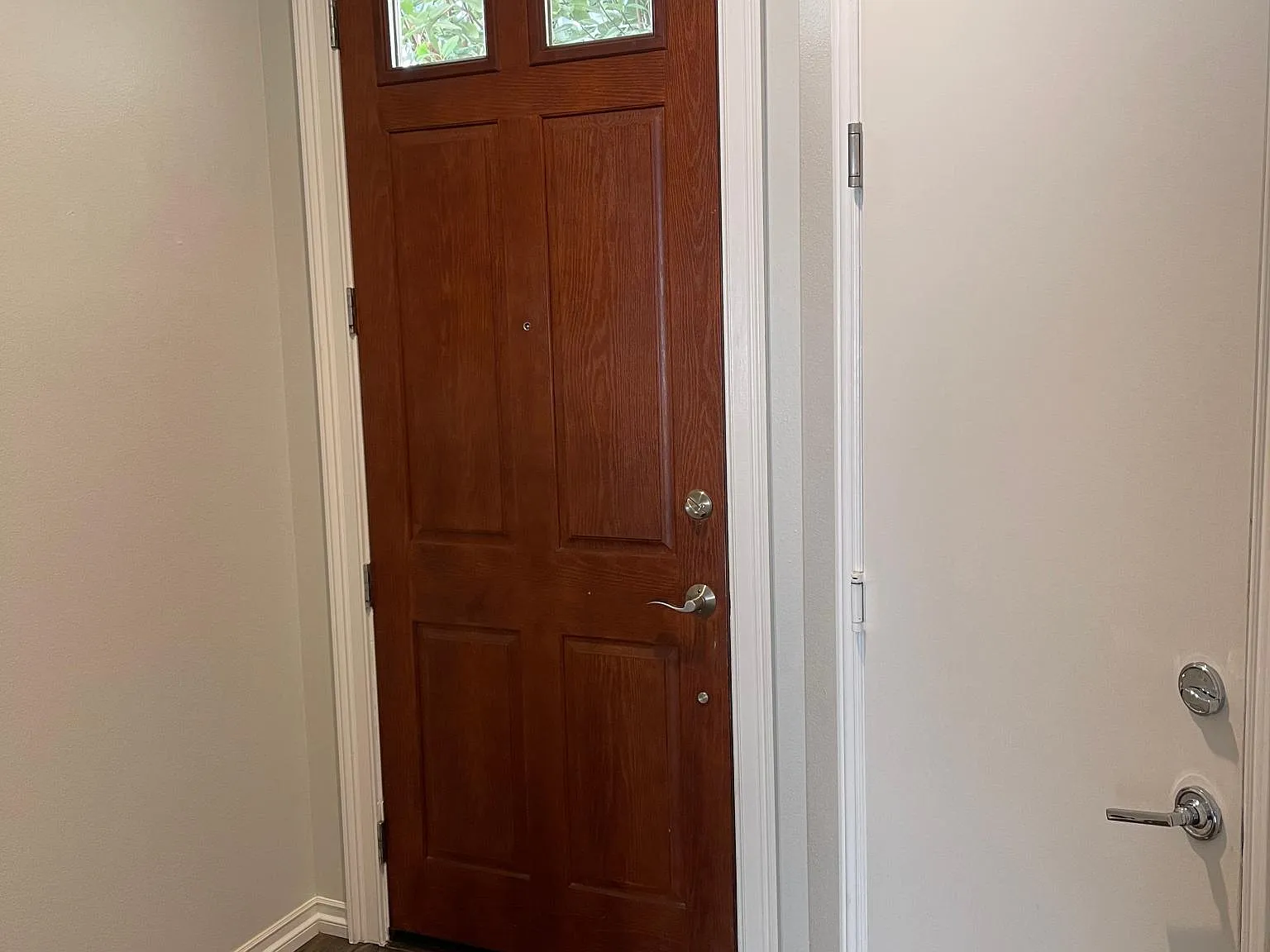2 bed, 1025 sqft, $3,000 — Photo 3