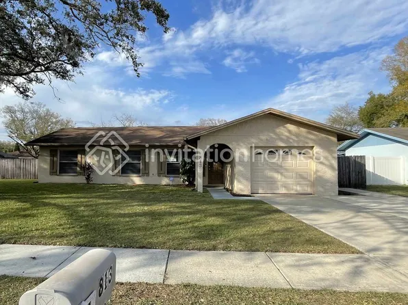 813 Senate Ct, Tampa, FL 33613