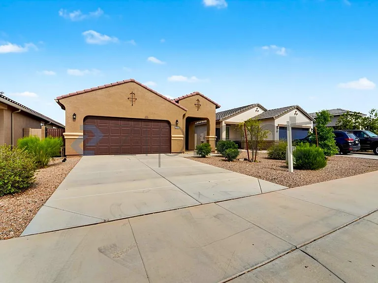 18199 N Conquistador Dr — Photo 1