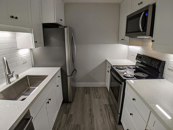 4th image of 801 C Ave Unit 15