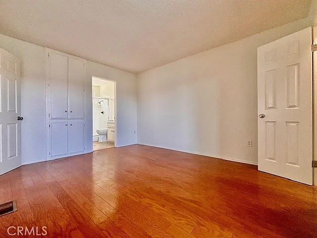 679 W 18th St #B — Photo 23