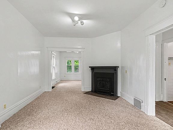 2nd image of 1007 S Westnedge Ave