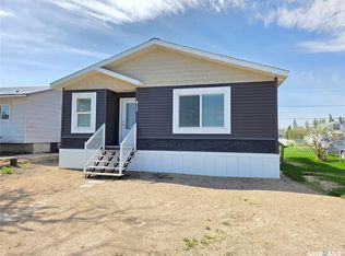 413 Railway St, Kipling, SK S0G2S0