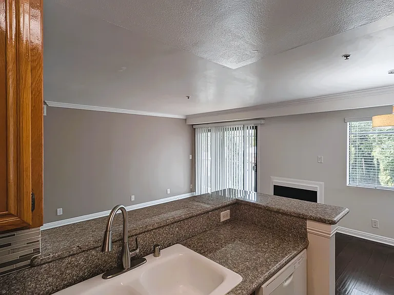 Camarillo Sunshine Apartments — Photo 24
