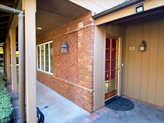 3rd image of 1113 Edan Ave