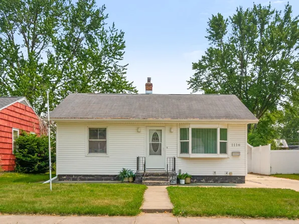 1116 Lorraine Ave, Waterloo, IA 50702