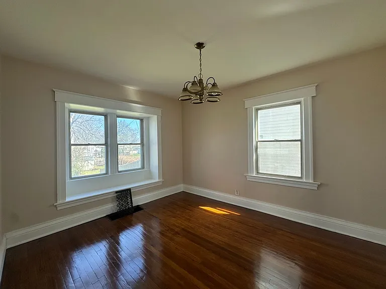 768 Flower City Park — Photo 43