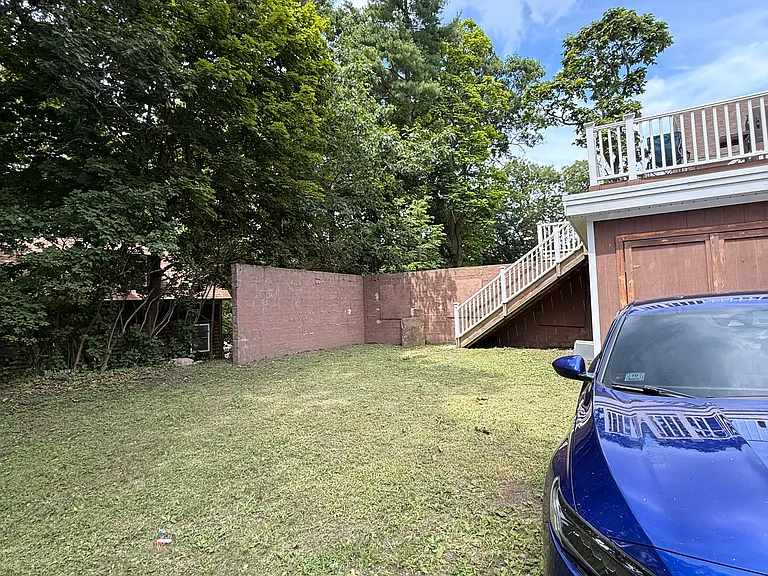 154 Marshall St #1 — Photo 19