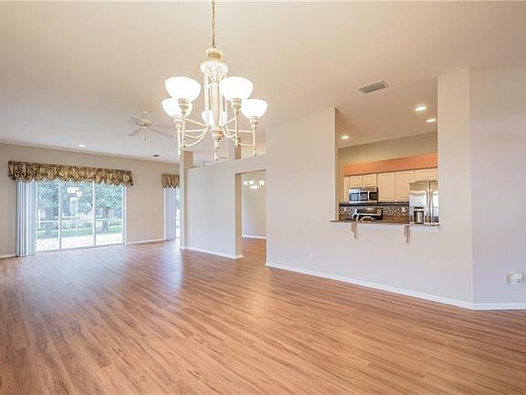 3rd image of 2124 Worthington Greens Dr