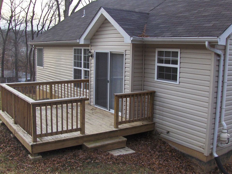 2nd image of 853 Ron Dr