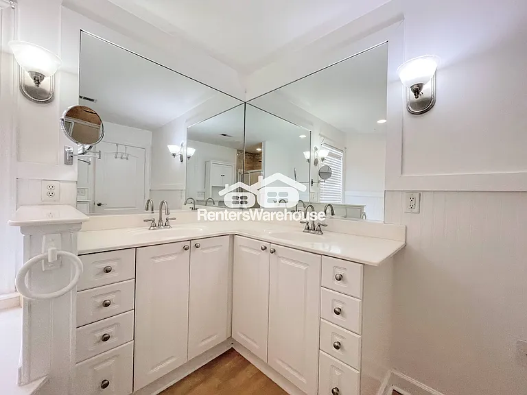 3932 Cromwell Park Dr — Photo 24